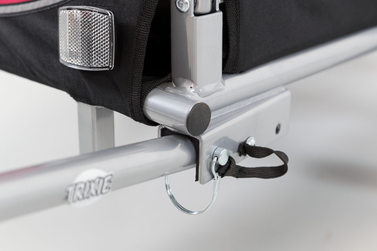 Roulotte de vélo, noir/rouge M: 63×68×75/137 cm Roulotte de vélo, noir/rouge M: 63×68×75/137 cm