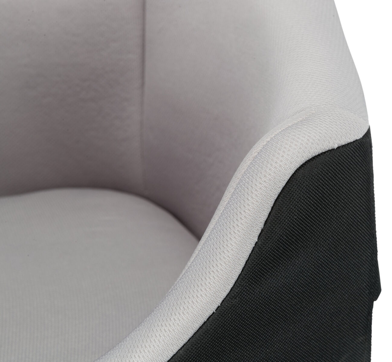 Autositz, 41x39x42cm, schwarz/grau Autositz, 41x39x42cm, schwarz/grau