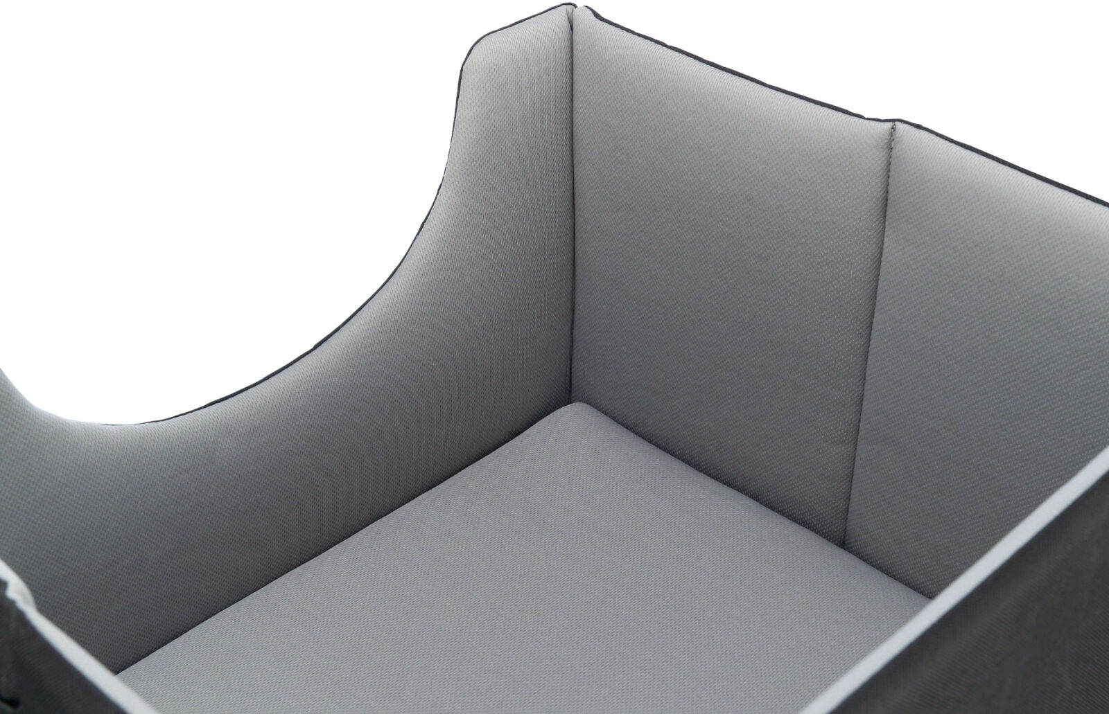 Autositz, 45×28×40cm, schwarz/grau Autositz, 45×28×40cm, schwarz/grau