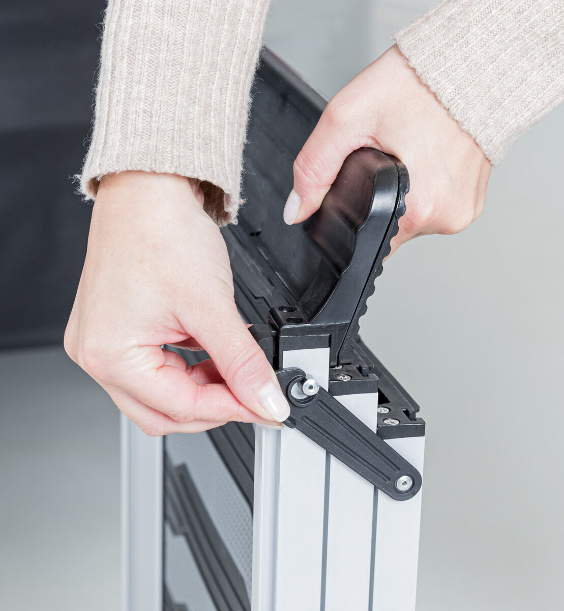 Rampe téléscopique, 3 fois à télescoper, 40×78-175cm, 6,8 kg Rampe téléscopique, 3 fois à télescoper, 40×78-175cm, 6,8 kg