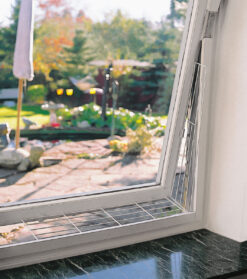 Alternative view of Kippfenster-Schutzgitter,eckig,weiss