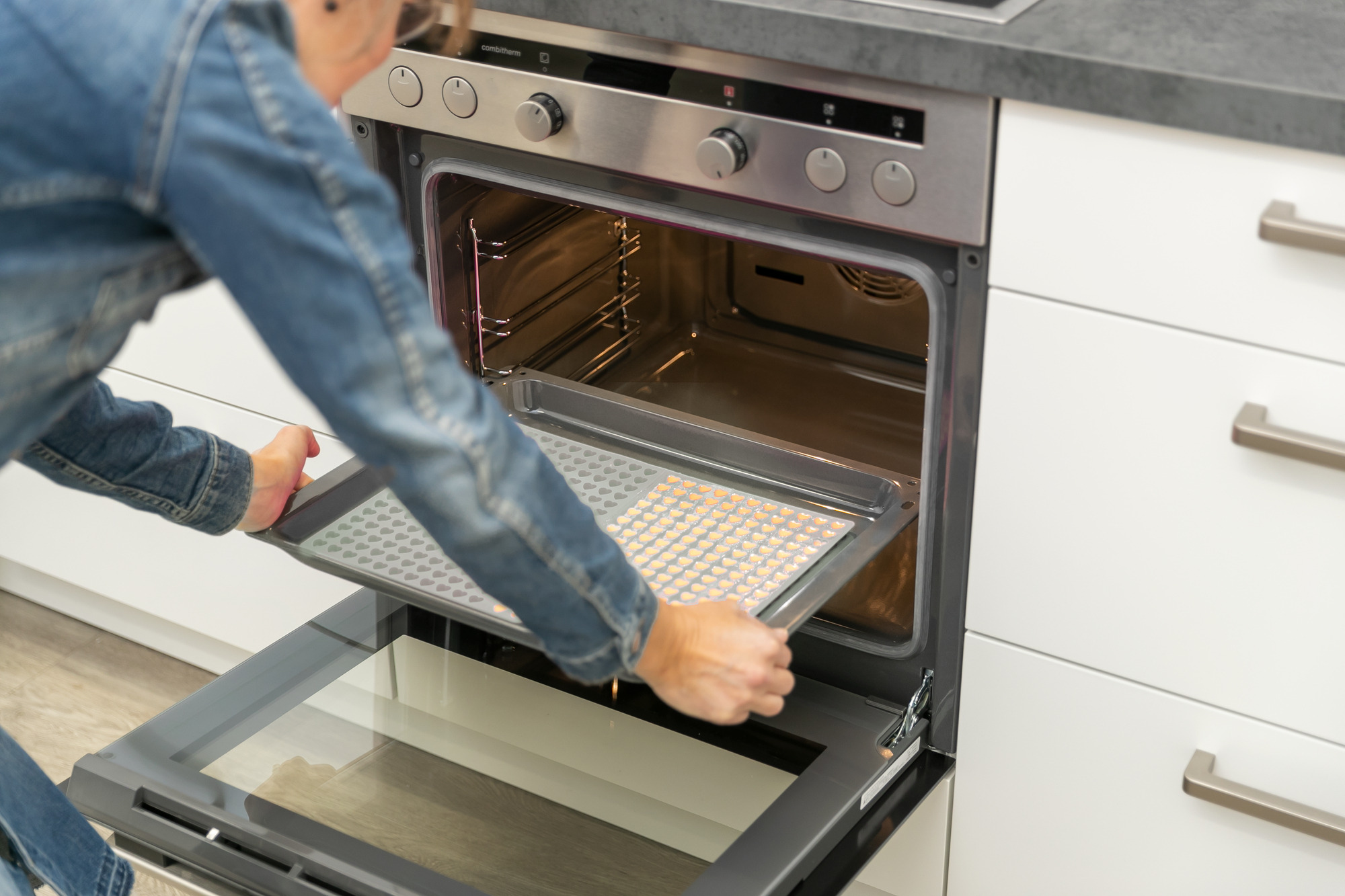 Backmatte mit Herzen, Silikon, 38×28cm Backmatte mit Herzen, Silikon, 38×28cm