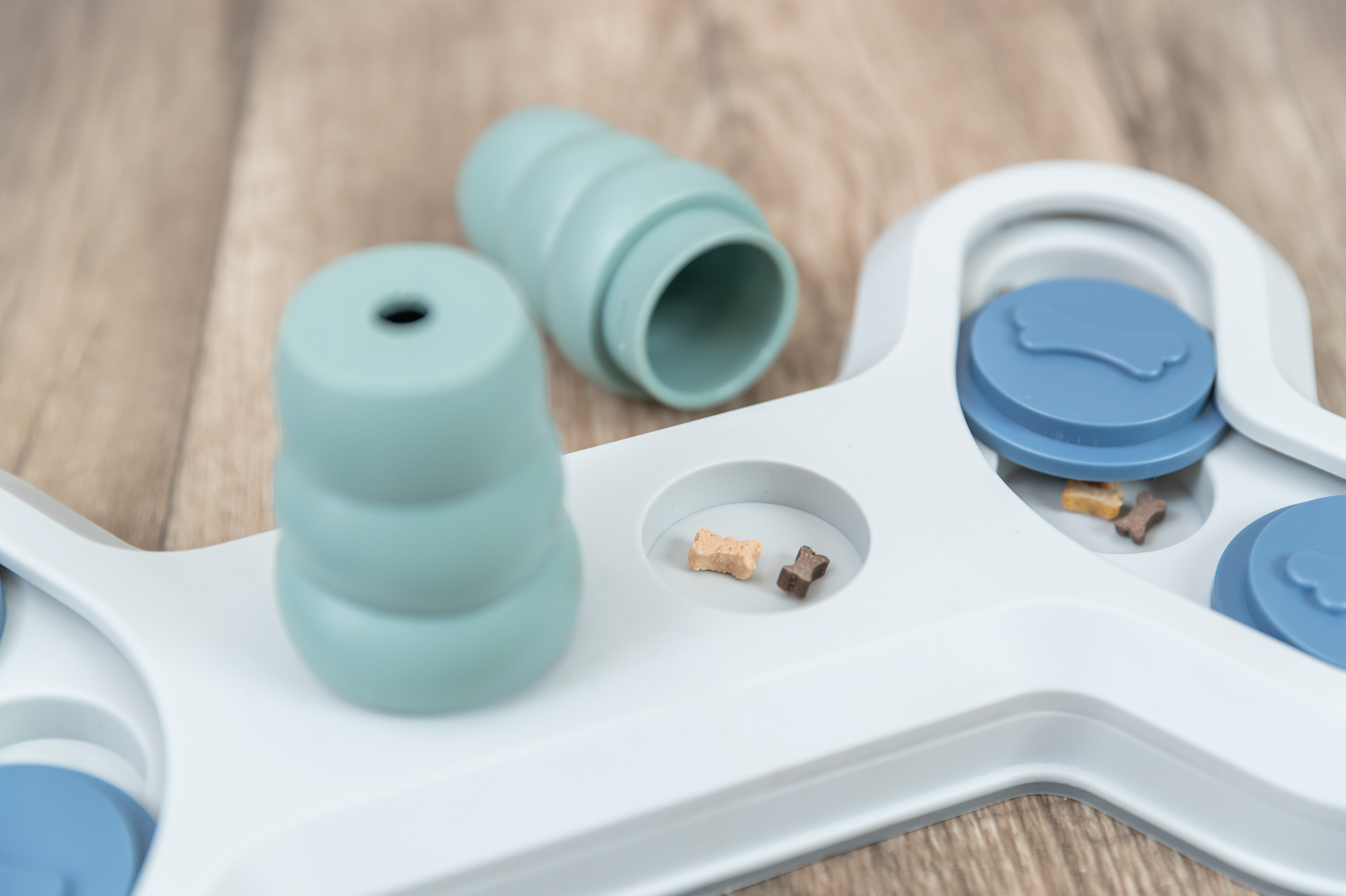 Dog Activity Flip Bone, 32 × 18 cm Dog Activity Flip Bone, 32 × 18 cm